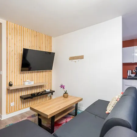 Apartment Le Jenny - 2 Lits - 4 Pers' - Parking - Streaming *